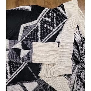 Belle De Jour Black White Geometric Aztec Cardigan M Open Front EUC